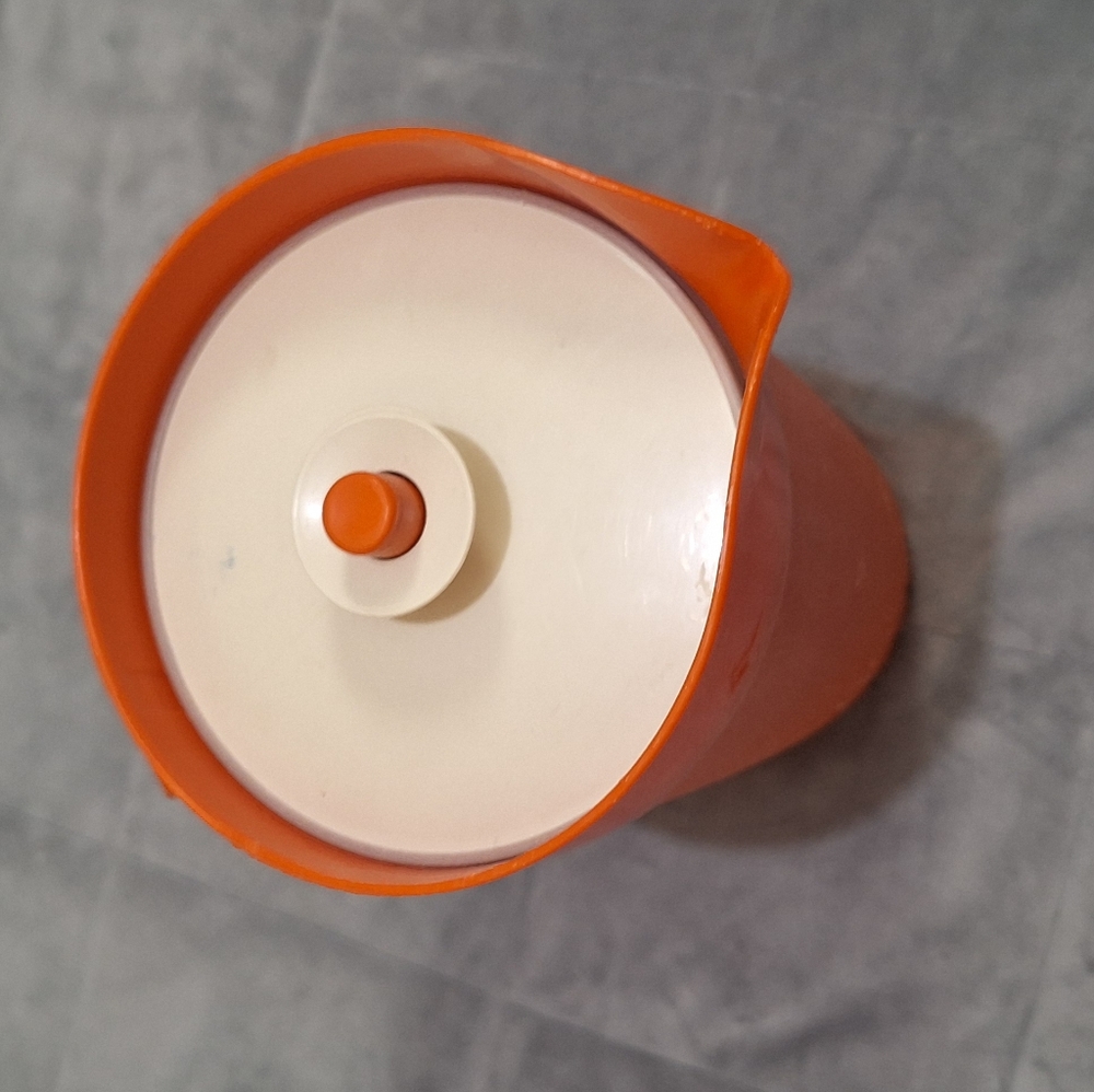 Vintage Tupperware Plastic Jug - Picture 3 of 5